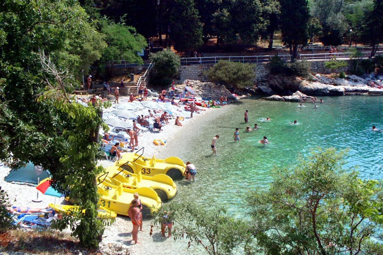 Apartments With A Parking Space Rabac, Labin - 7410 Екстериор снимка