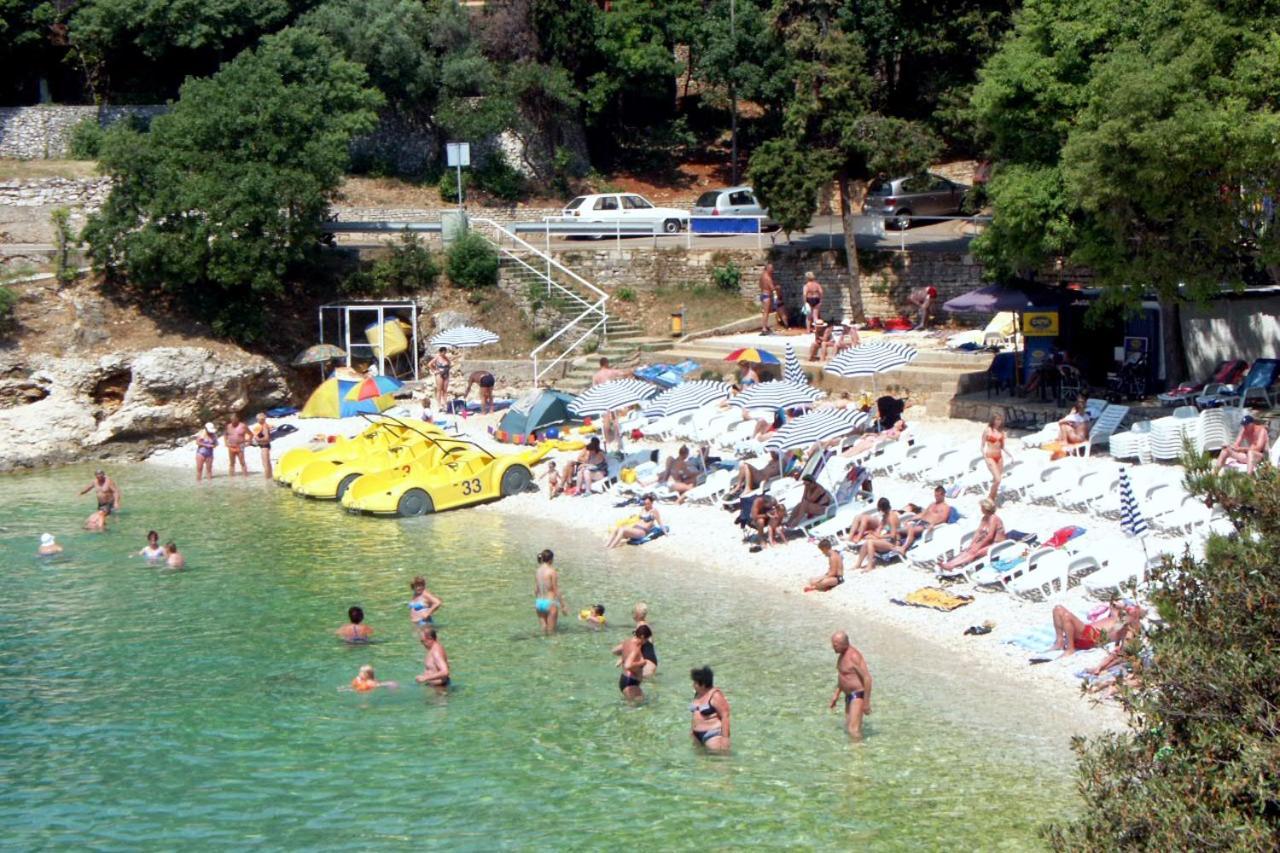 Apartments With A Parking Space Rabac, Labin - 7410 Екстериор снимка