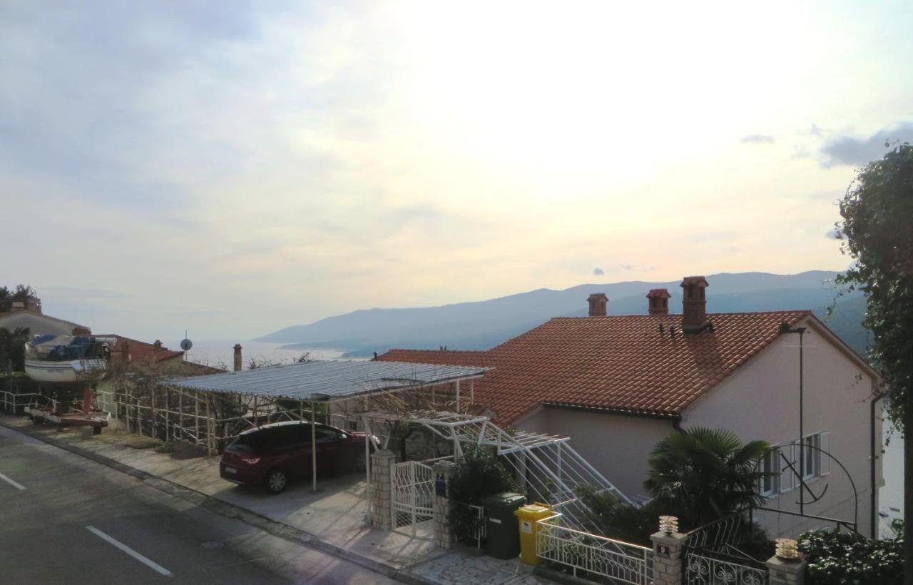 Apartments With A Parking Space Rabac, Labin - 7410 Екстериор снимка