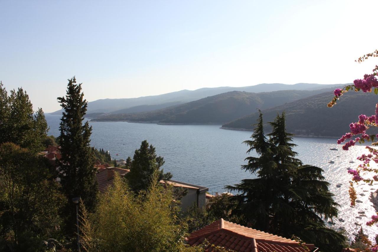 Apartments With A Parking Space Rabac, Labin - 7410 Екстериор снимка