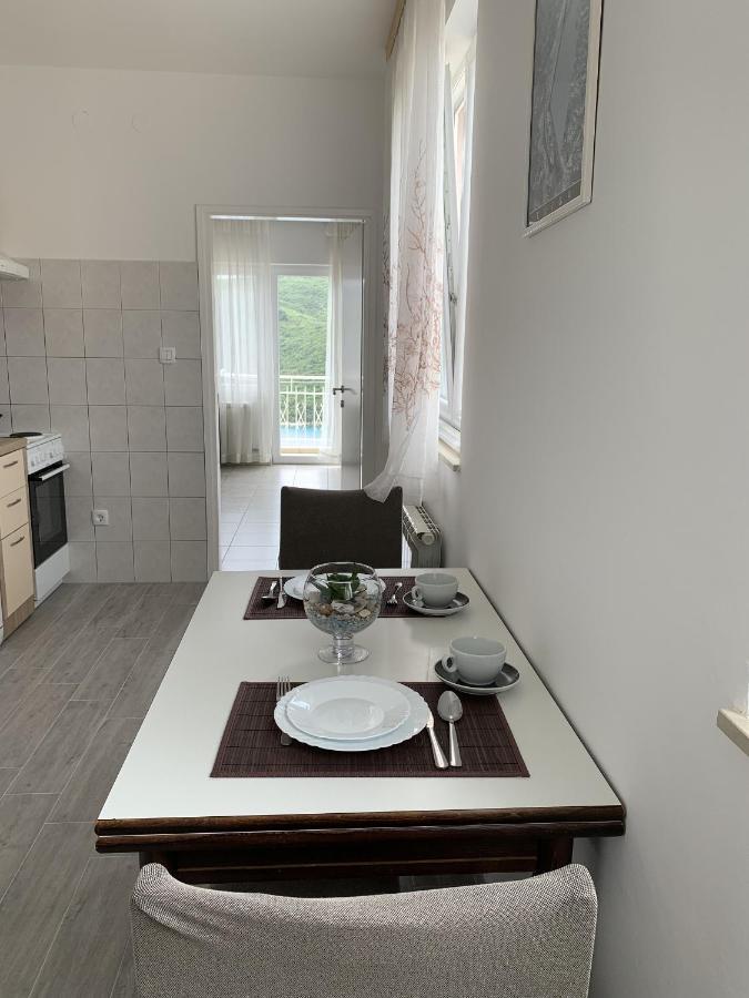 Apartments With A Parking Space Rabac, Labin - 7410 Екстериор снимка