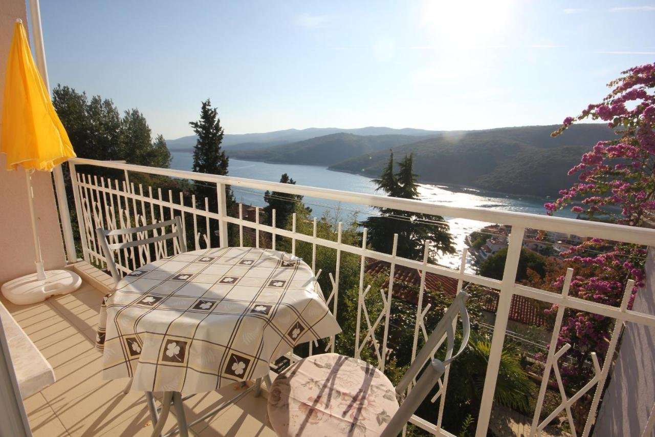 Apartments With A Parking Space Rabac, Labin - 7410 Екстериор снимка