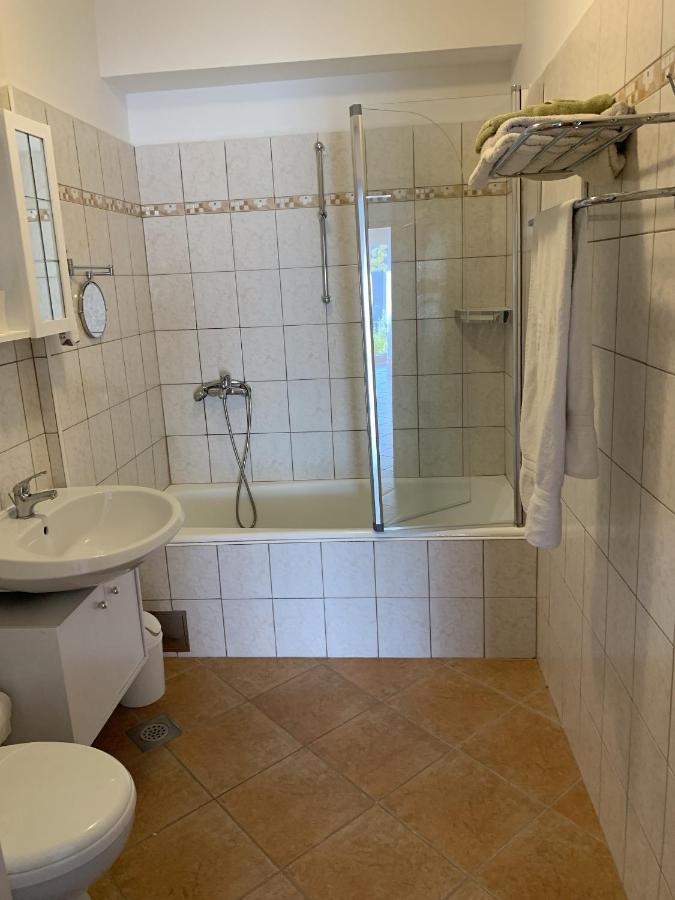 Apartments With A Parking Space Rabac, Labin - 7410 Екстериор снимка