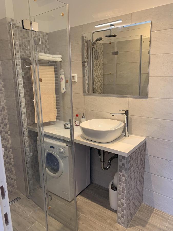Apartments With A Parking Space Rabac, Labin - 7410 Екстериор снимка